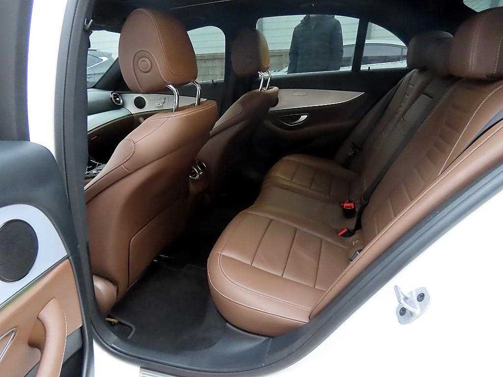 벤츠 E 클래스 E-클래스 W213 E250 아방가르드 이미지 6