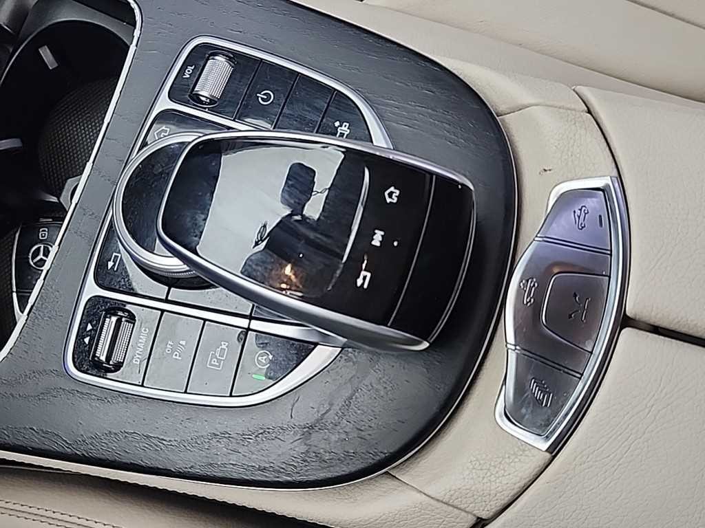벤츠 E 클래스 E-클래스 W213 E220d 카브리올레 이미지 17