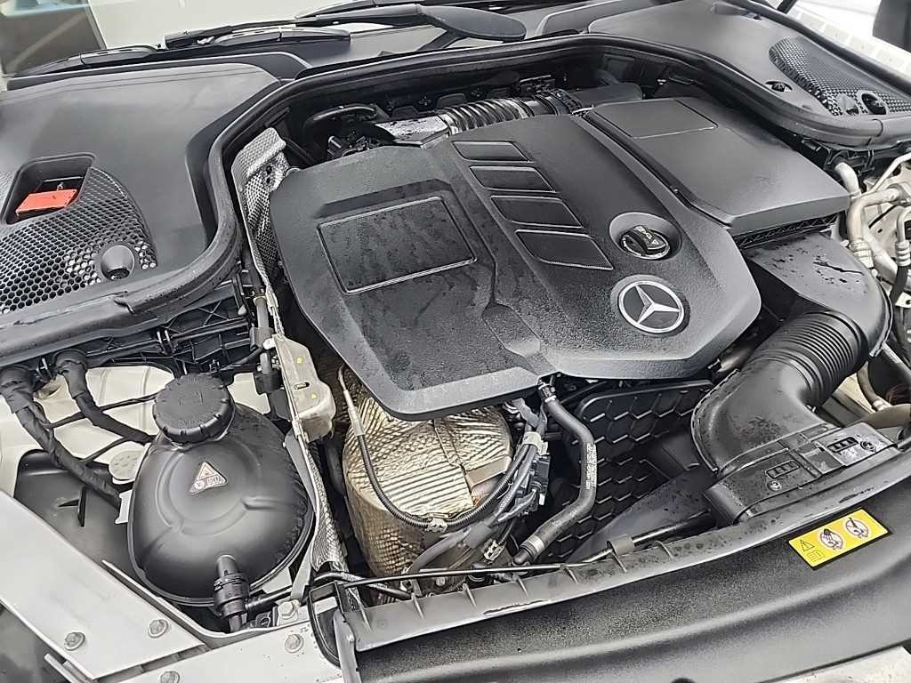 벤츠 E 클래스 E-클래스 W213 E220d 카브리올레 이미지 6