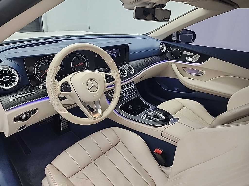 벤츠 E 클래스 E-클래스 W213 E220d 카브리올레 이미지 8