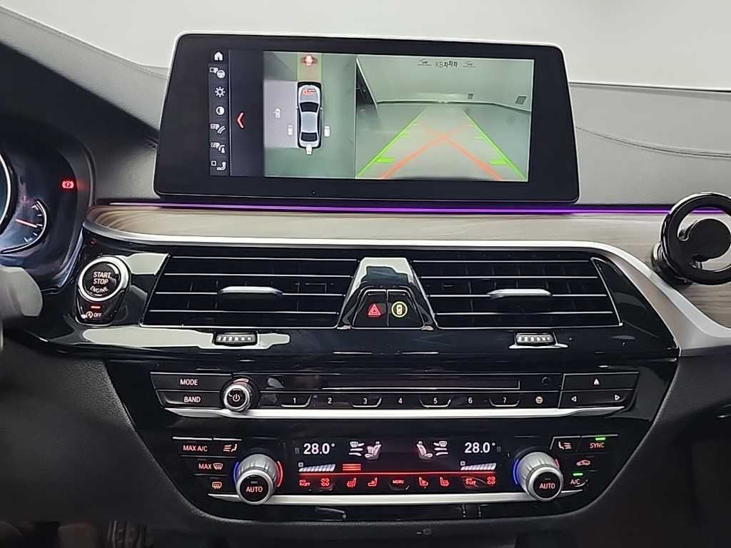 BMW 5시리즈 5시리즈 (G30) 530i M 스포츠 플러스 이미지 10