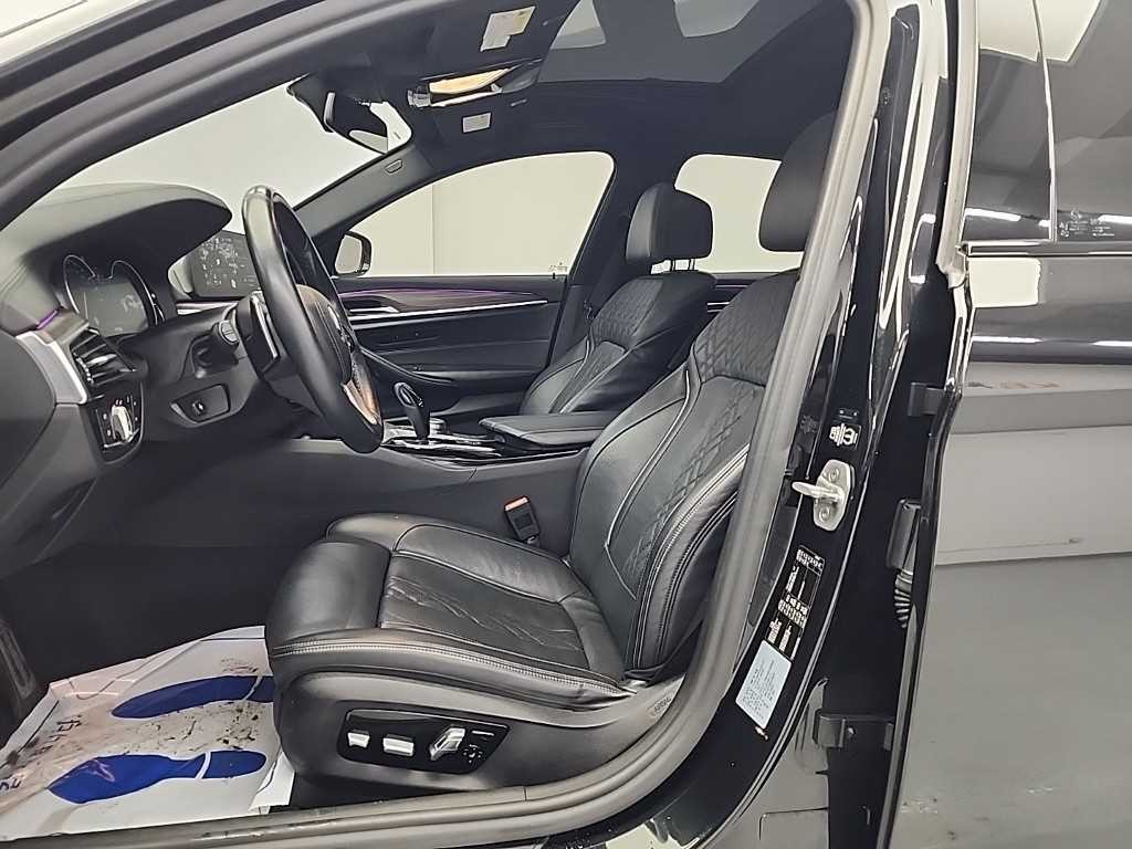 BMW 5시리즈 5시리즈 (G30) 530i M 스포츠 플러스 이미지 11