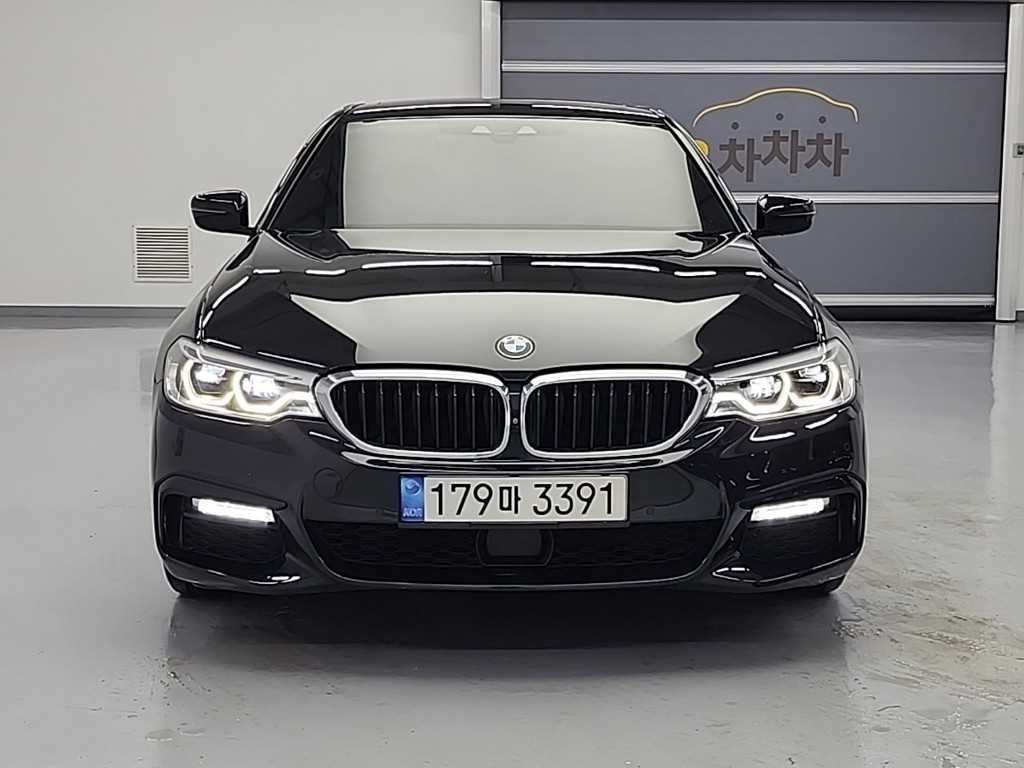 BMW 5시리즈 5시리즈 (G30) 530i M 스포츠 플러스 이미지 2