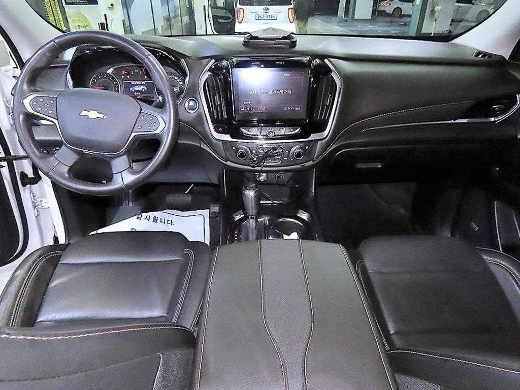 쉐보레 트래버스 3.6 AWD 레드라인 이미지 10