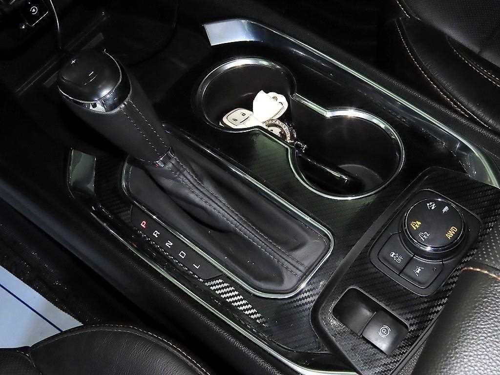 쉐보레 트래버스 3.6 AWD 레드라인 이미지 12