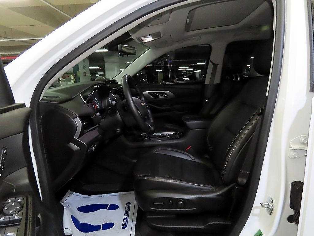 쉐보레 트래버스 3.6 AWD 레드라인 이미지 6