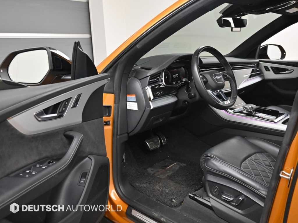 아우디 Q8 55 TFSI 콰트로 프리미엄 이미지 11