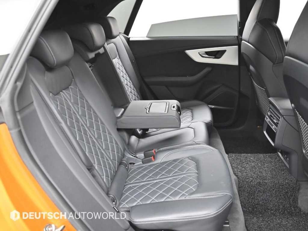 아우디 Q8 55 TFSI 콰트로 프리미엄 이미지 12