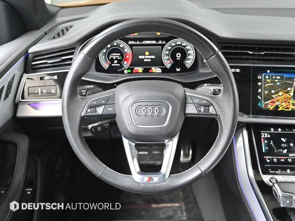 아우디 Q8 55 TFSI 콰트로 프리미엄 이미지 13