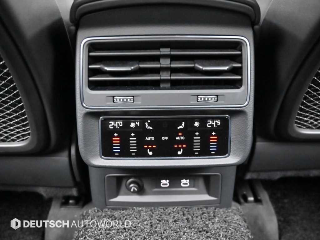 아우디 Q8 55 TFSI 콰트로 프리미엄 이미지 16