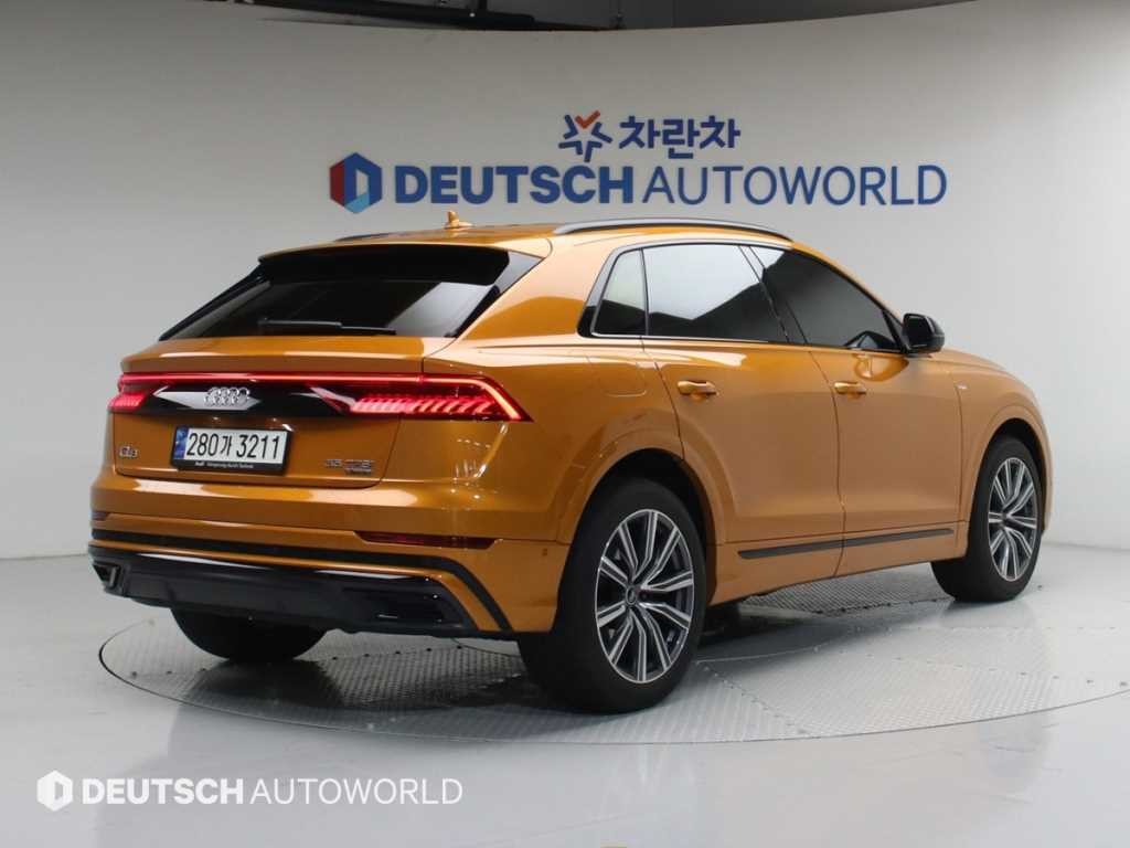 아우디 Q8 55 TFSI 콰트로 프리미엄 이미지 2