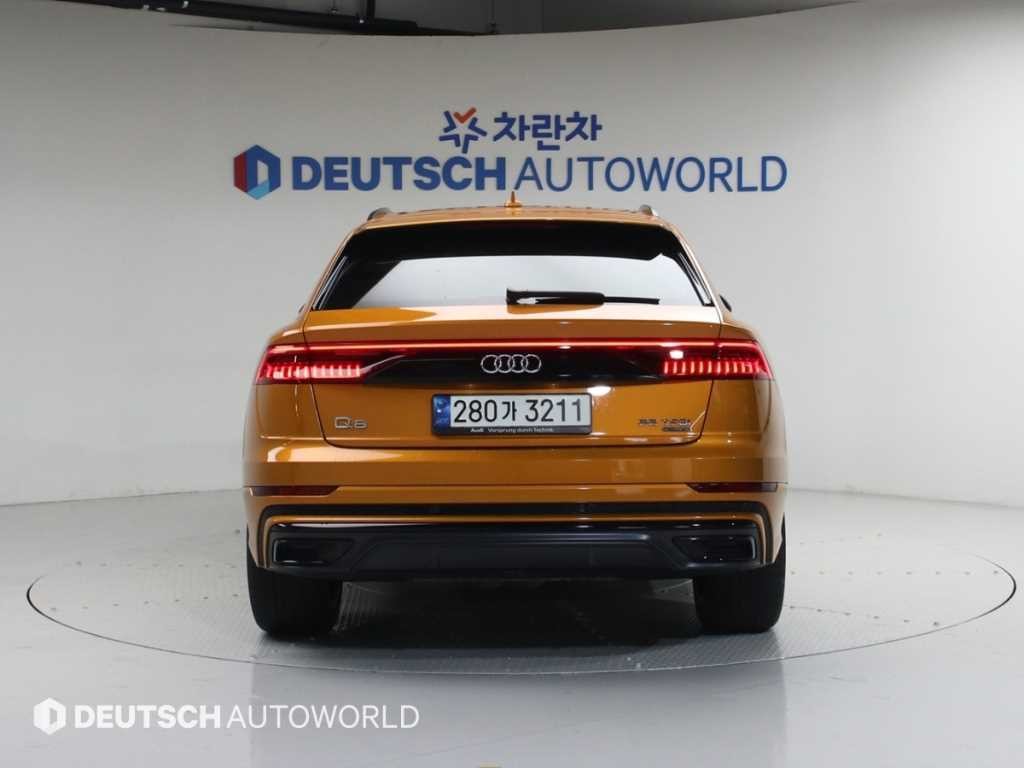 아우디 Q8 55 TFSI 콰트로 프리미엄 이미지 4