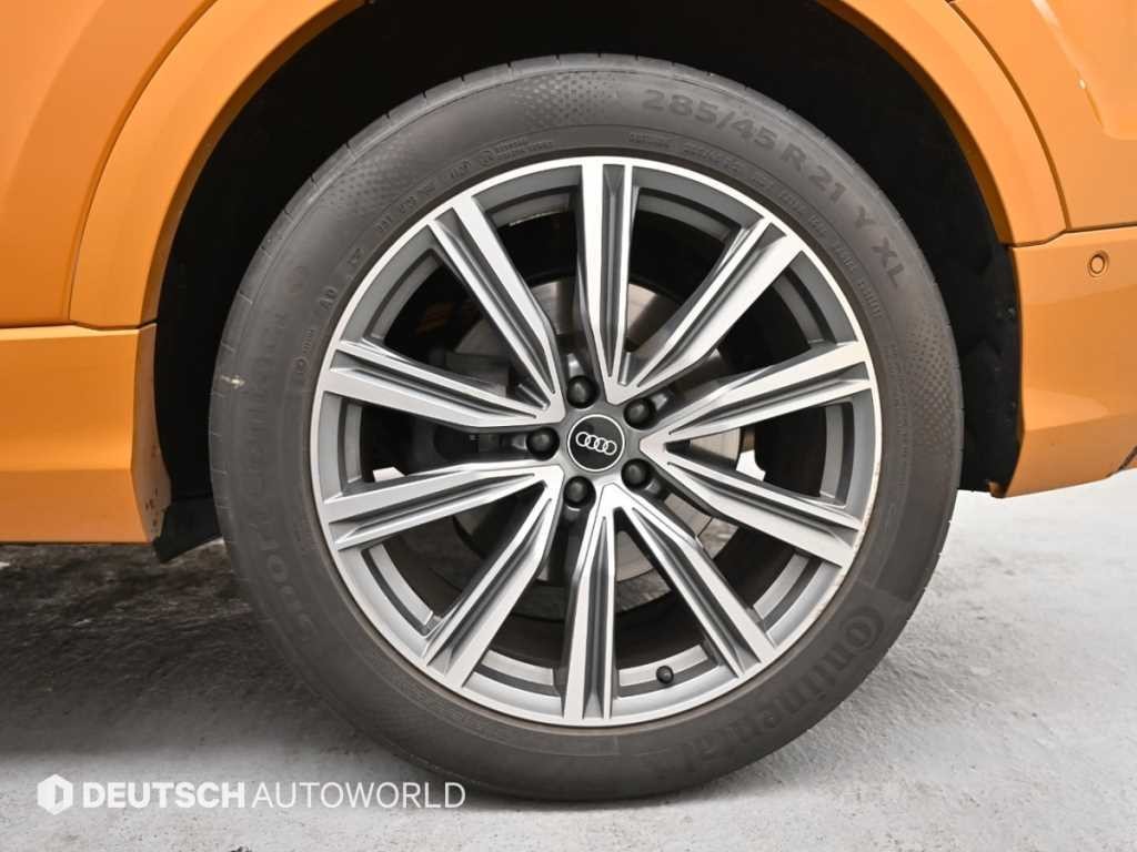 아우디 Q8 55 TFSI 콰트로 프리미엄 이미지 5