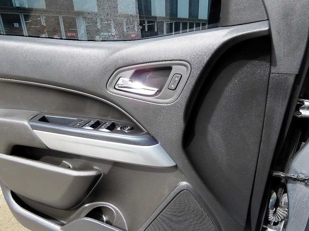 쉐보레 콜로라도 리얼 뉴 콜로라도 3.6 익스트림-X 4WD 이미지 11