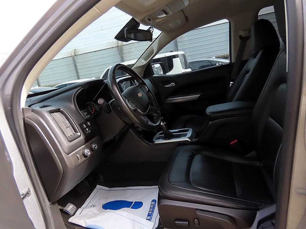 쉐보레 콜로라도 리얼 뉴 콜로라도 3.6 익스트림-X 4WD 이미지 5