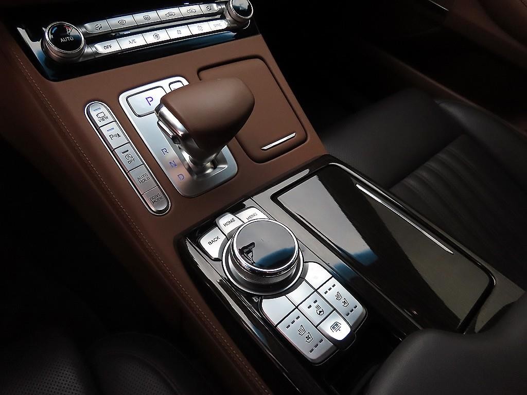 제네시스 G90 3.3 T AWD 럭셔리 이미지 11