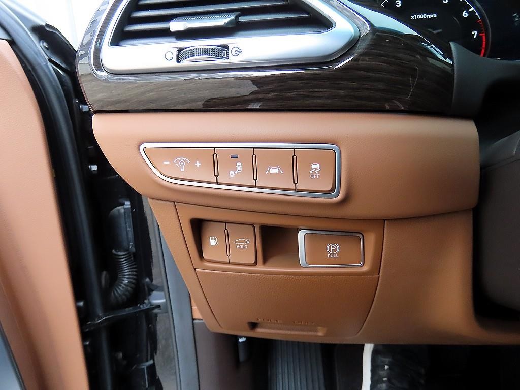 제네시스 G90 3.3 T AWD 럭셔리 이미지 12