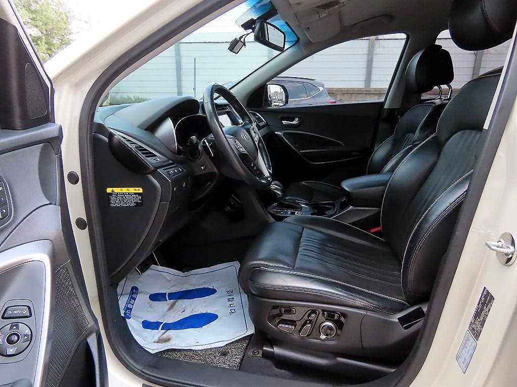 현대 맥스크루즈 R2.2 2WD 익스클루시브 이미지 5