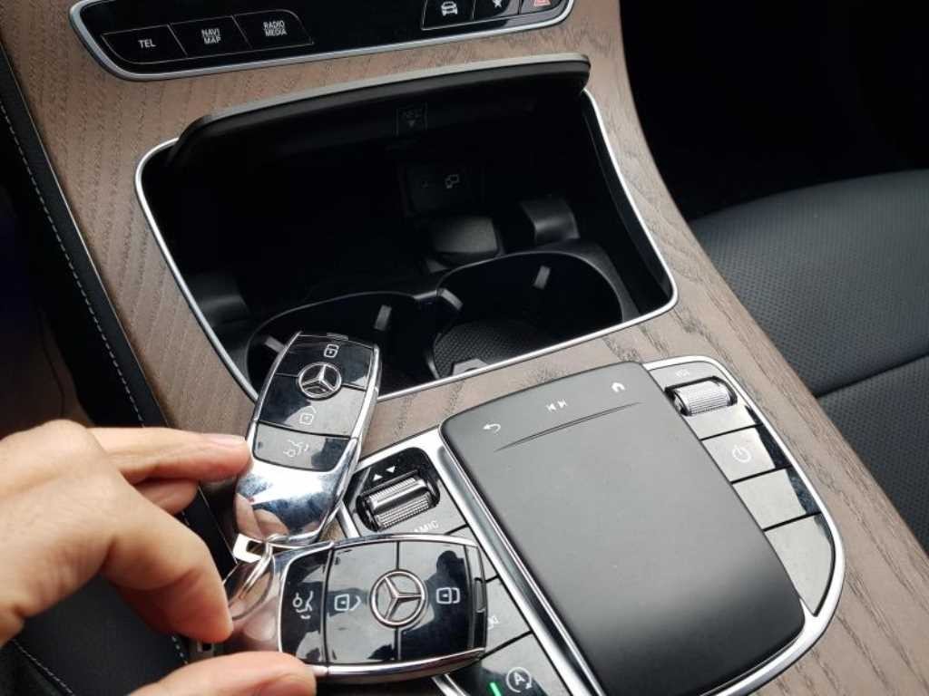 벤츠 E 클래스 E-클래스 W213 E250 아방가르드 이미지 17