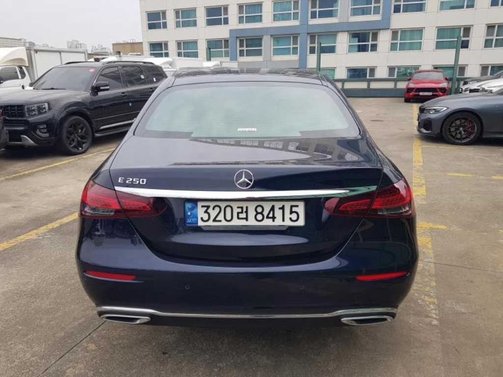 벤츠 E 클래스 E-클래스 W213 E250 아방가르드 이미지 4