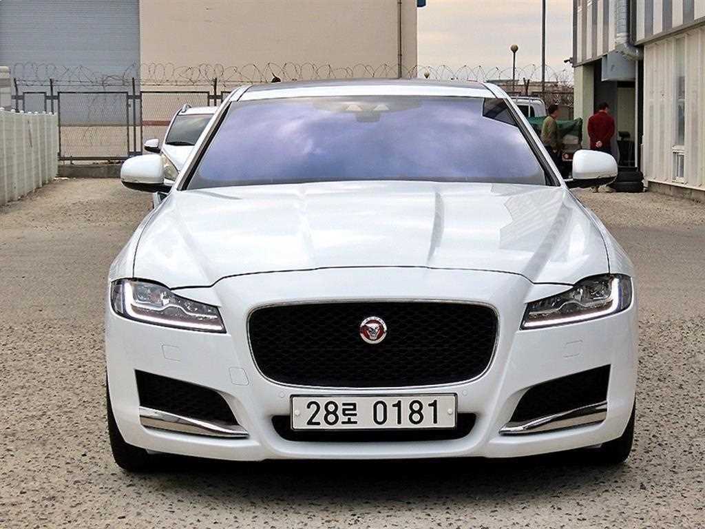 재규어 XF XF(X260) 2.5T 포트폴리오 이미지 1