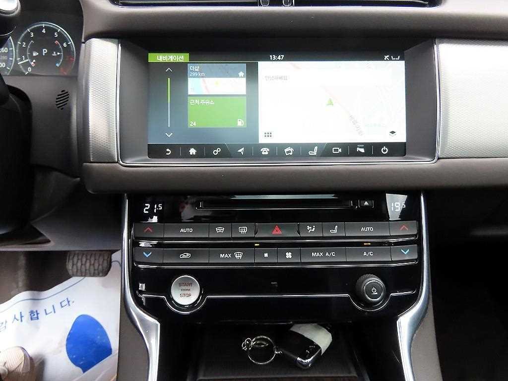 재규어 XF XF(X260) 2.5T 포트폴리오 이미지 14
