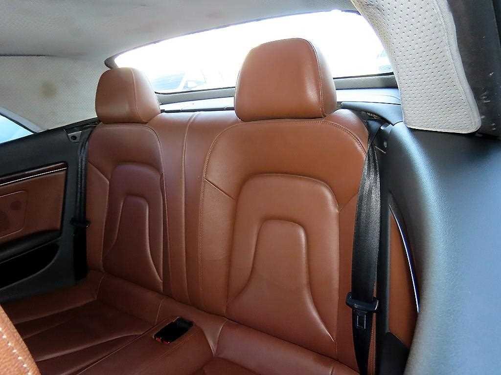 아우디 A5 2.0 TFSI 콰트로 카브리올레 이미지 10