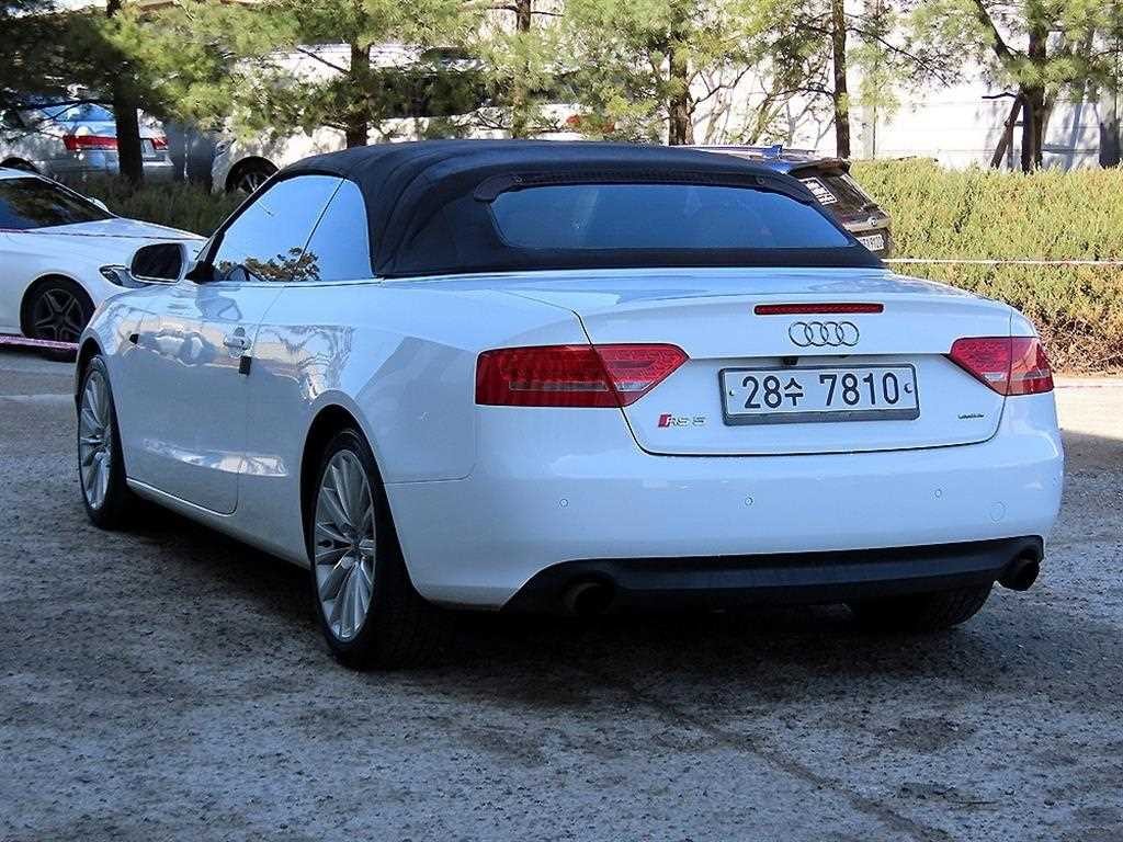 아우디 A5 2.0 TFSI 콰트로 카브리올레 이미지 3
