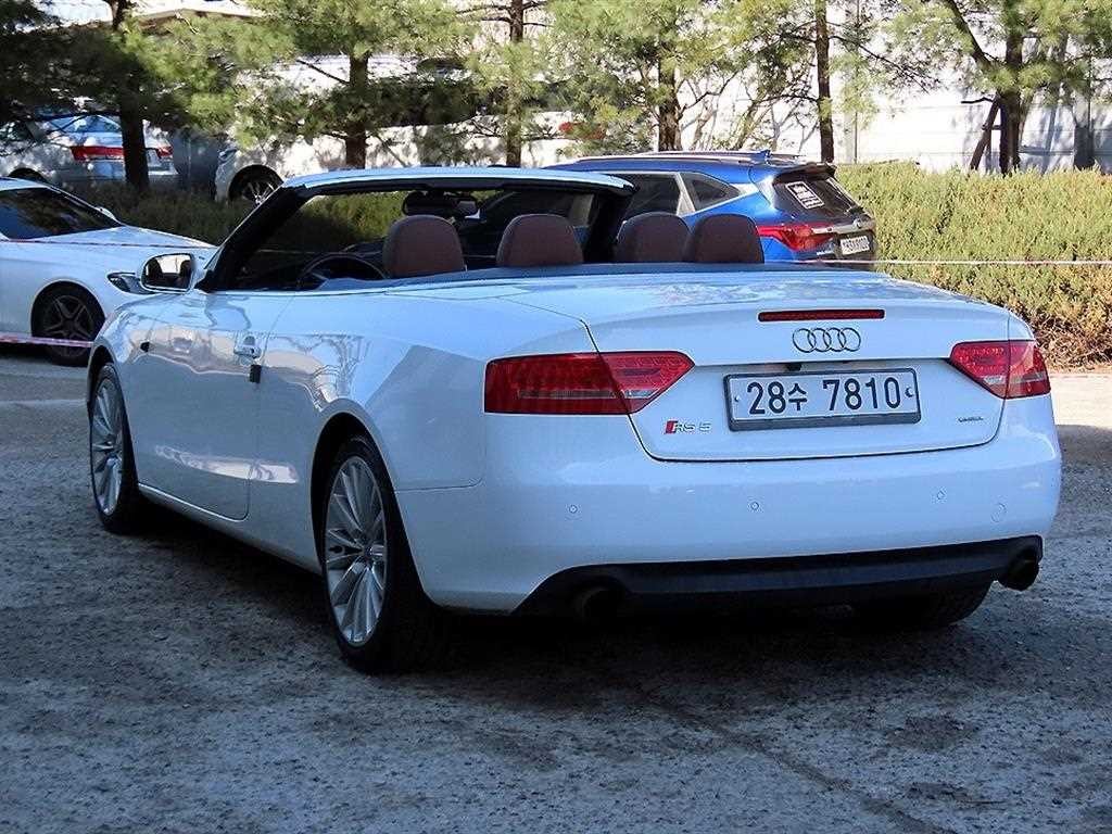 아우디 A5 2.0 TFSI 콰트로 카브리올레 이미지 7
