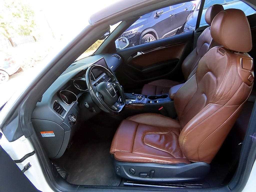 아우디 A5 2.0 TFSI 콰트로 카브리올레 이미지 9