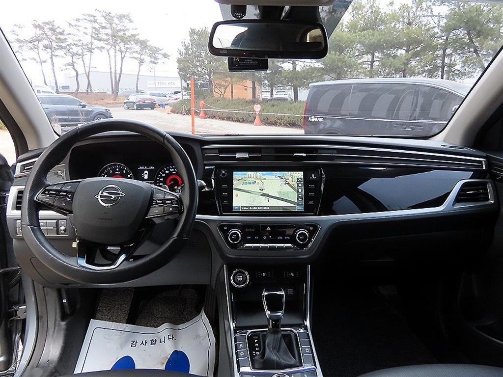 KG모빌리티(쌍용) 코란도 뷰티풀코란도 2WD 가솔린 1.5 C5 플러스 이미지 7