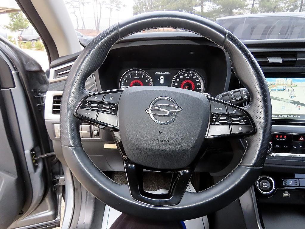 KG모빌리티(쌍용) 코란도 뷰티풀코란도 2WD 가솔린 1.5 C5 플러스 이미지 8