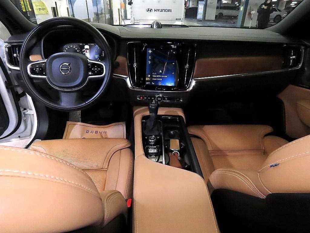 볼보 S90 T5 인스크립션 이미지 10