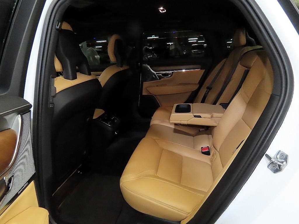 볼보 S90 T5 인스크립션 이미지 7