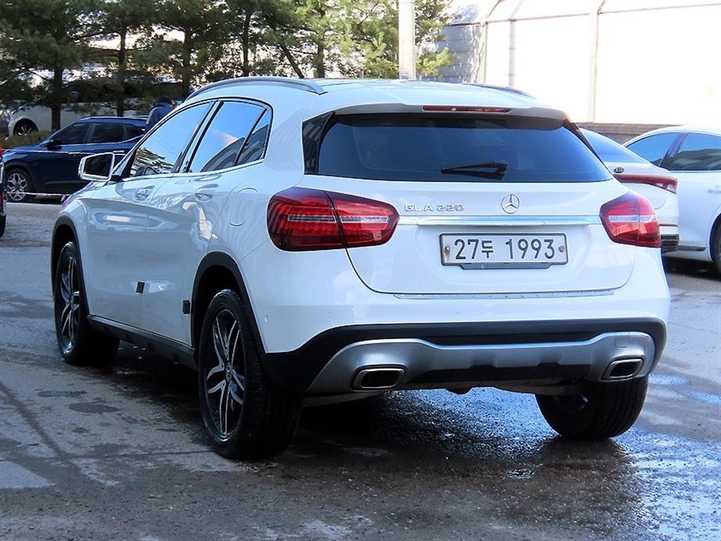벤츠 GLA 클래스 GLA클래스 X156 GLA220 프리미엄 이미지 3