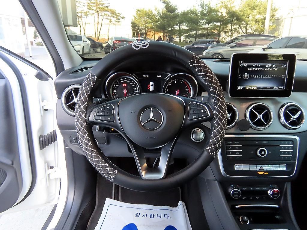 벤츠 GLA 클래스 GLA클래스 X156 GLA220 프리미엄 이미지 8