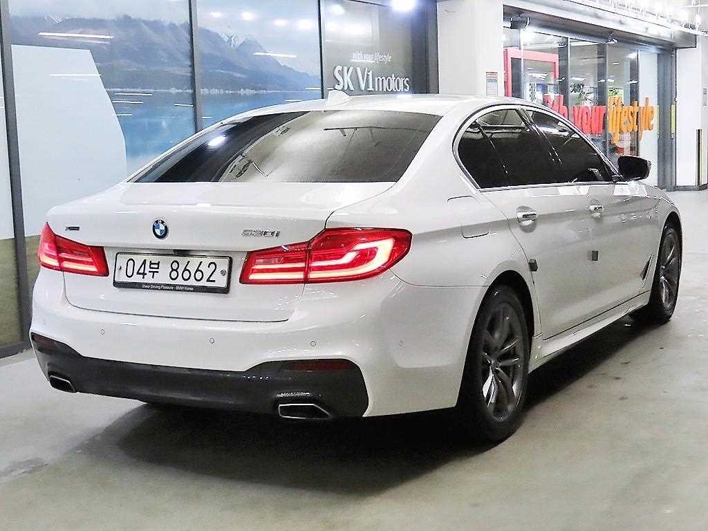 BMW 5시리즈 5시리즈 (G30) 530i xDrive M 스포츠 플러스 이미지 4