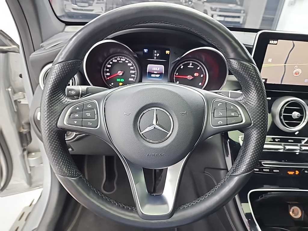 벤츠 GLC 클래스 GLC클래스 X253 GLC 220 d 4MATIC 프리미엄 쿠페 이미지 10