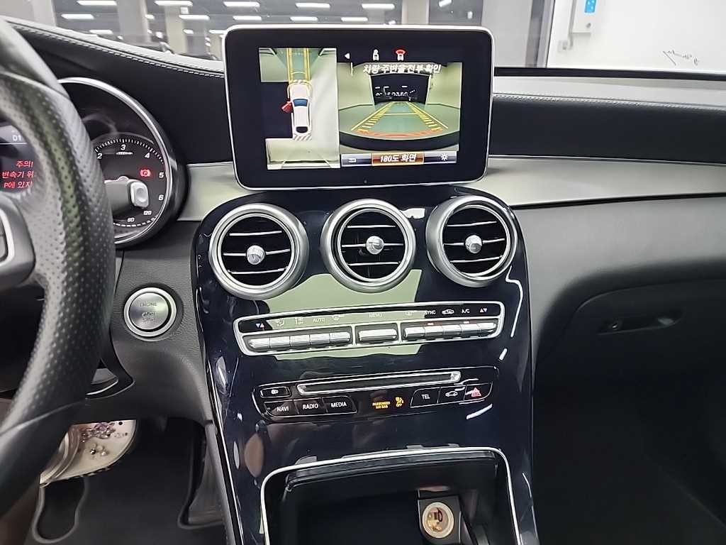 벤츠 GLC 클래스 GLC클래스 X253 GLC 220 d 4MATIC 프리미엄 쿠페 이미지 11