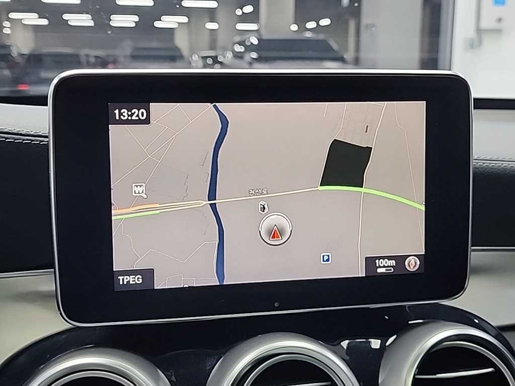 벤츠 GLC 클래스 GLC클래스 X253 GLC 220 d 4MATIC 프리미엄 쿠페 이미지 16