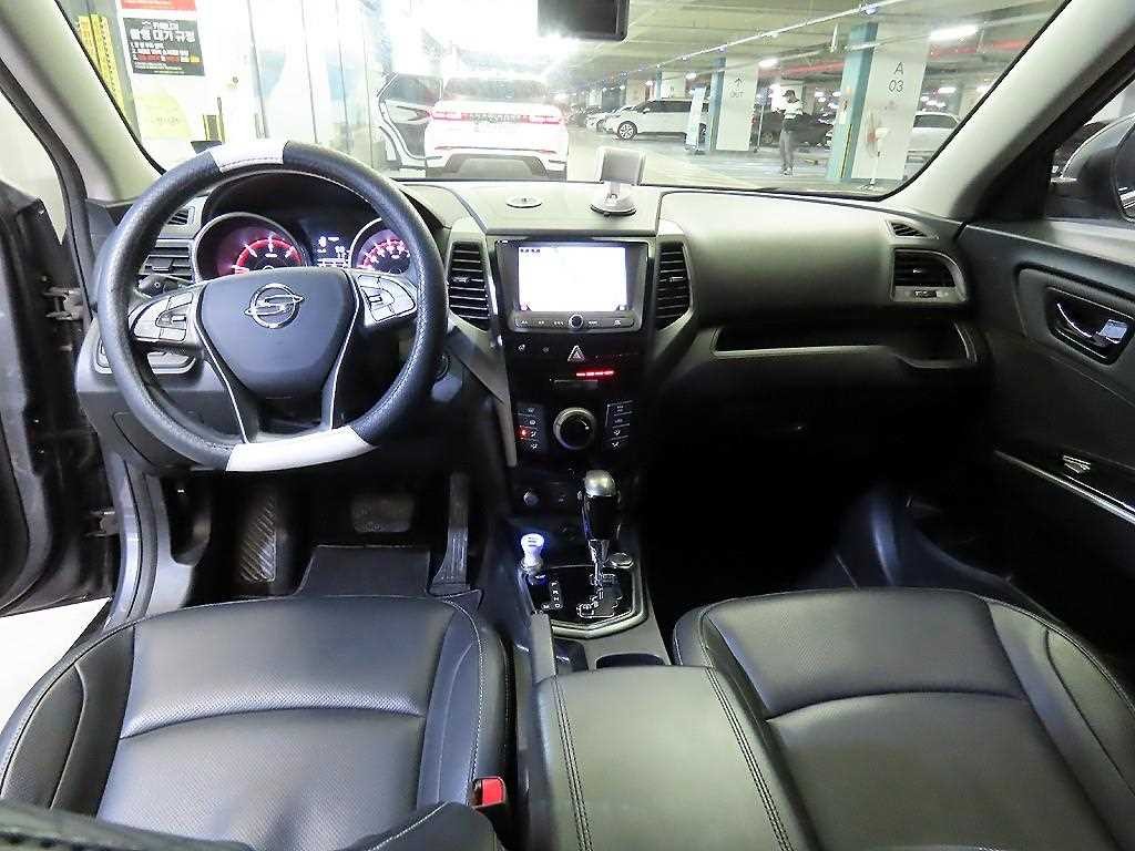 KG모빌리티(쌍용) 티볼리 티볼리 아머 2WD 디젤 VX 이미지 11