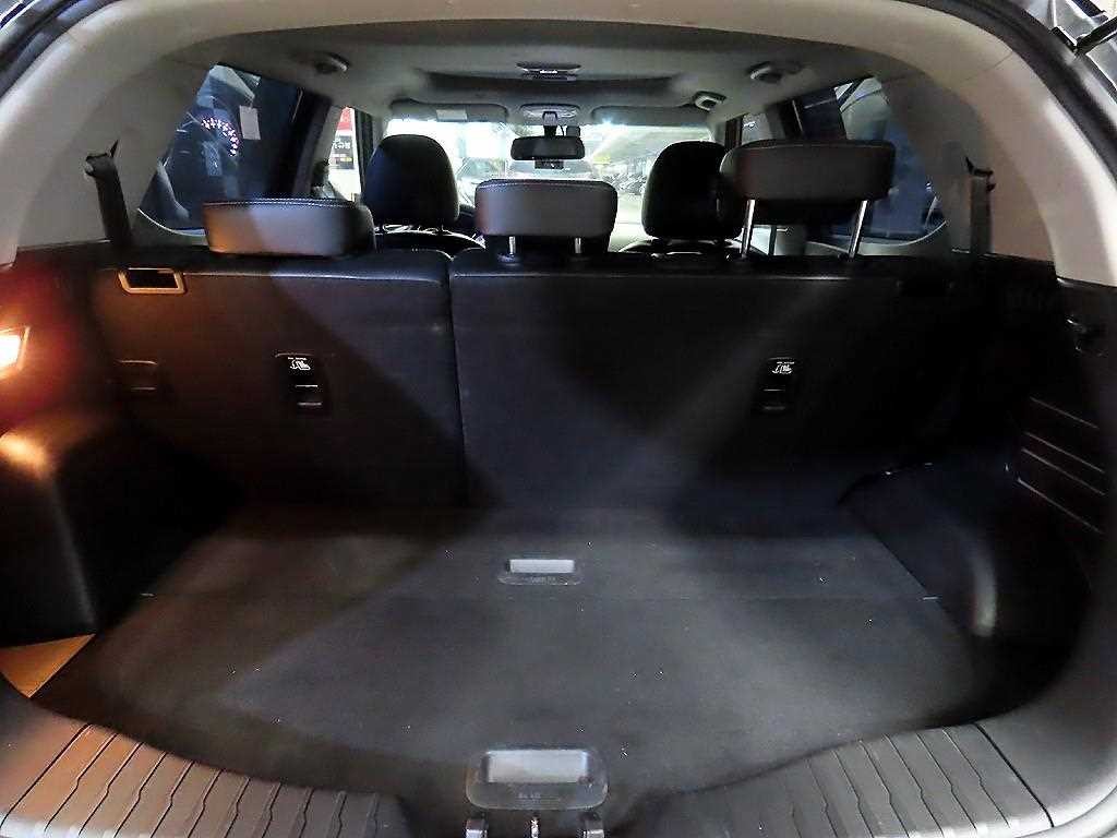 KG모빌리티(쌍용) 티볼리 티볼리 아머 2WD 디젤 VX 이미지 18