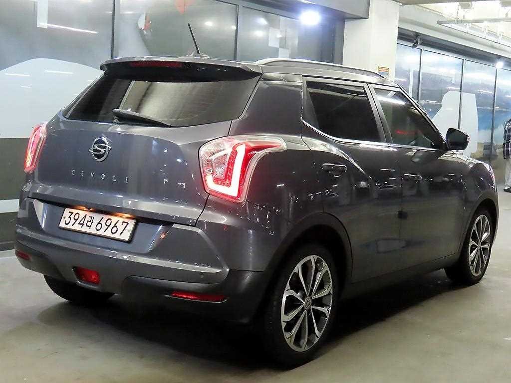 KG모빌리티(쌍용) 티볼리 티볼리 아머 2WD 디젤 VX 이미지 4