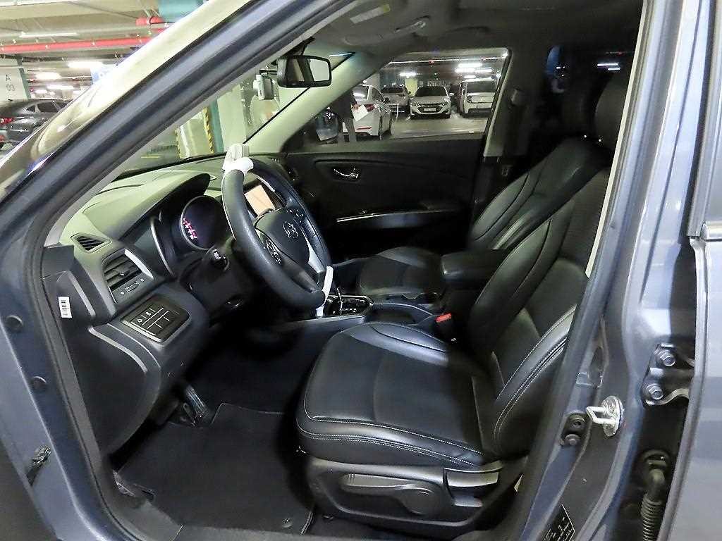 KG모빌리티(쌍용) 티볼리 티볼리 아머 2WD 디젤 VX 이미지 7