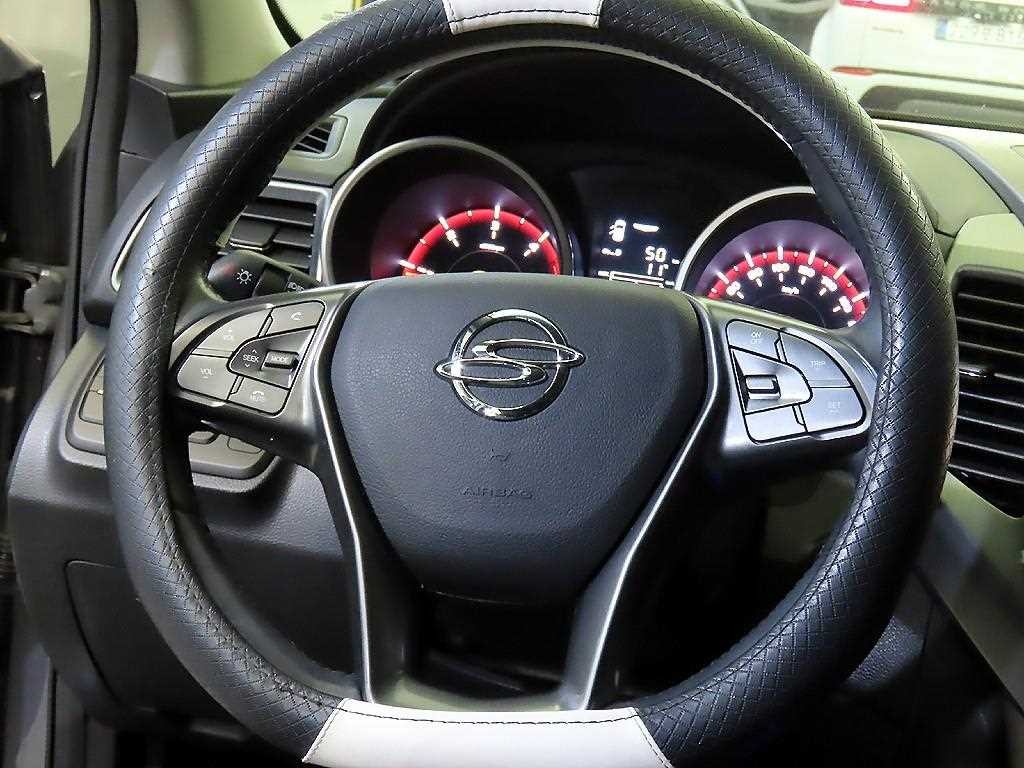 KG모빌리티(쌍용) 티볼리 티볼리 아머 2WD 디젤 VX 이미지 9