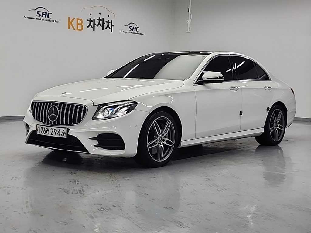 벤츠 E 클래스 E-클래스 W213 E300 4MATIC AMG LINE 이미지 1
