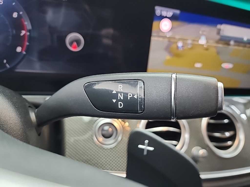 벤츠 E 클래스 E-클래스 W213 E300 4MATIC AMG LINE 이미지 8