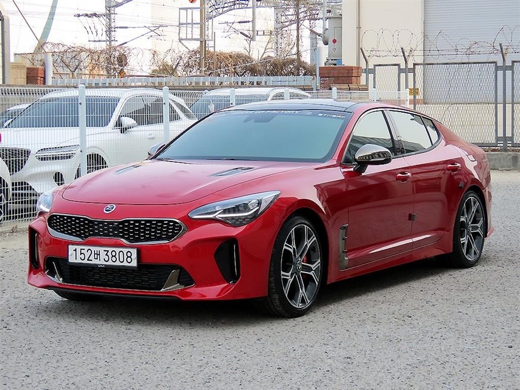 기아 스팅어 가솔린 2.0 터보 2WD 플래티넘 이미지 2