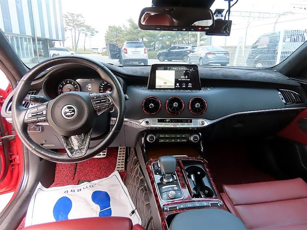 기아 스팅어 가솔린 2.0 터보 2WD 플래티넘 이미지 7