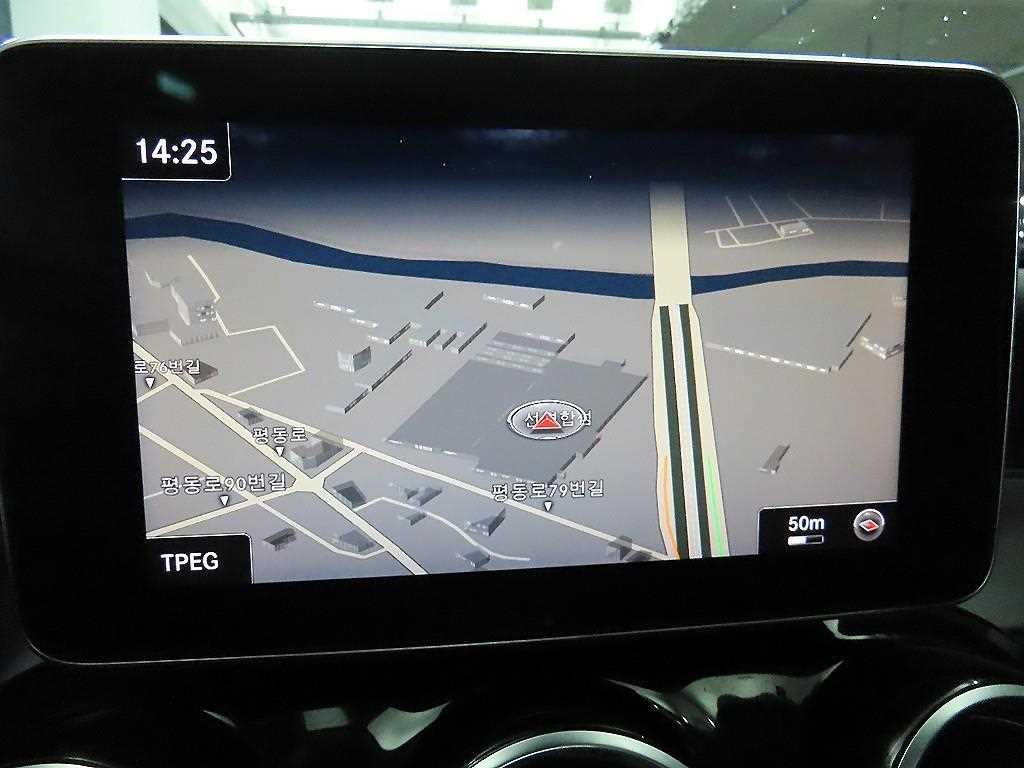 벤츠 C 클래스 C클래스 W205 C200 아방가르드 이미지 13